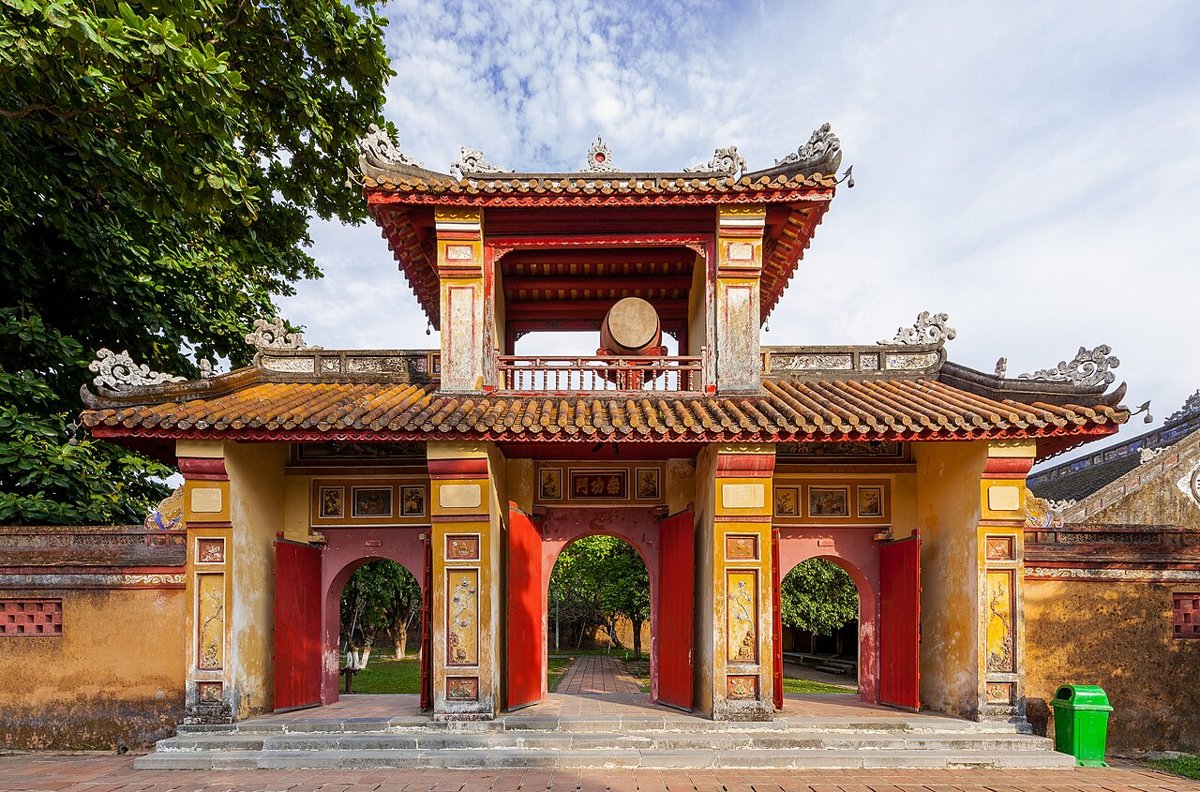 Cổng trong Đại Nội Huế – nơi khởi nguồn ẩm thực cung đình Huế