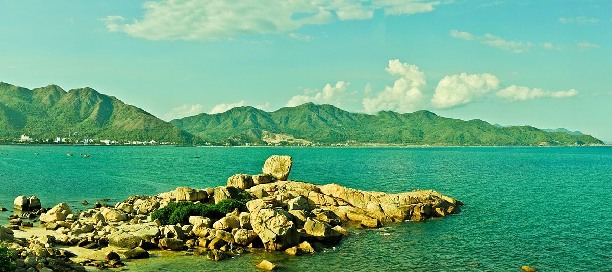 Hòn Chồng, Nha Trang – thắng cảnh nổi tiếng khi bay Đà Nẵng Nha Trang