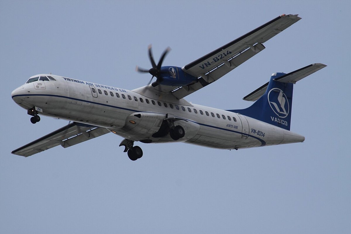 Máy bay cánh quạt ATR72 của VASCO, dòng máy bay khai thác tuyến TP.HCM – Rạch Giá